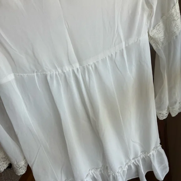 White Lace-Trim V-Neck Mini Dress - Picture 4 of 4